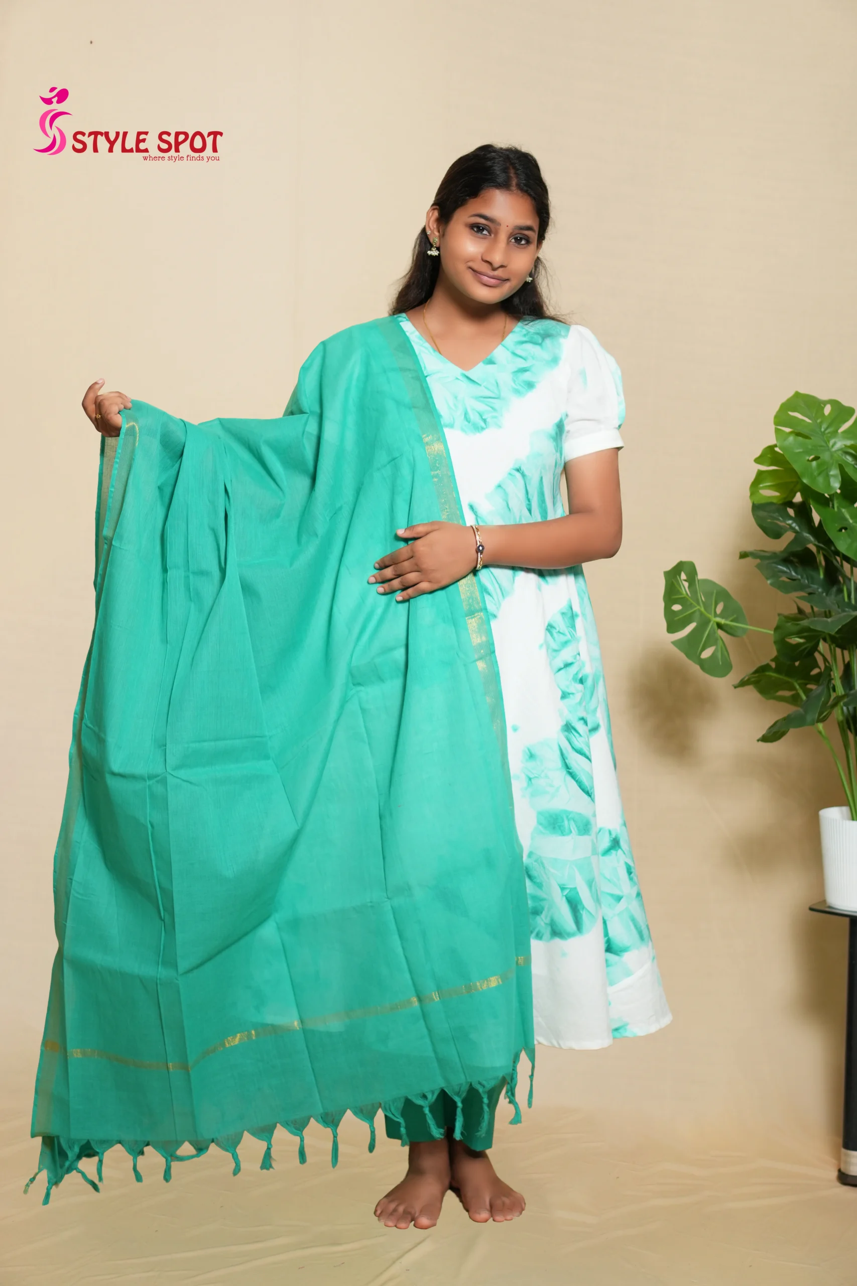 Floral Printed Kurta Set with Dupatta - Image 2